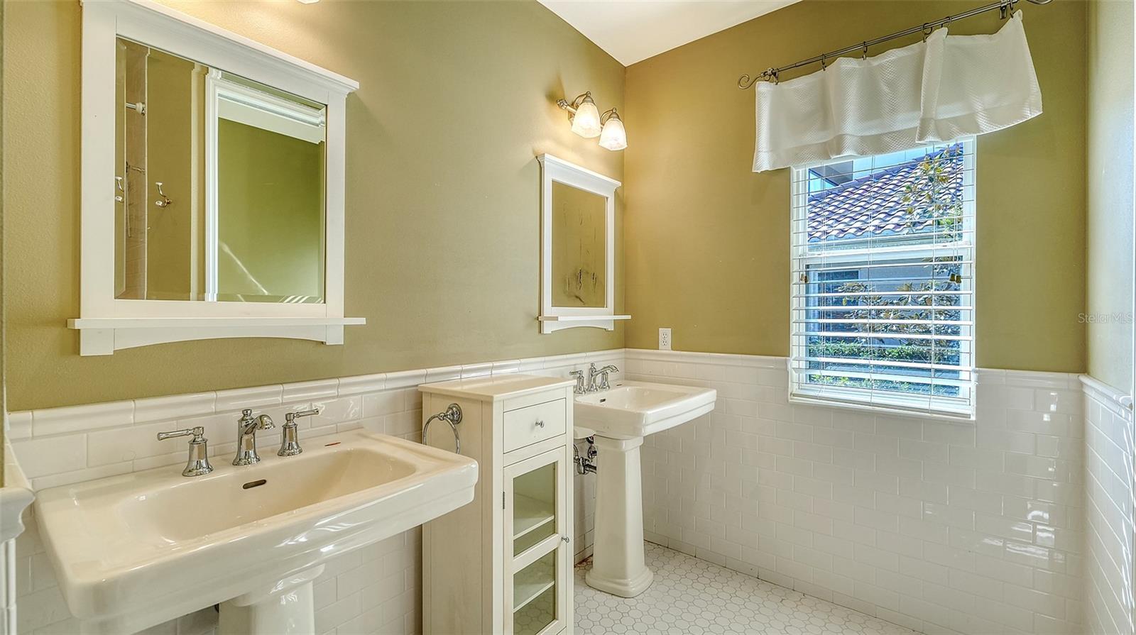 13616 LEGENDS WALK TER, LAKEWOOD RANCH, FL, 34202