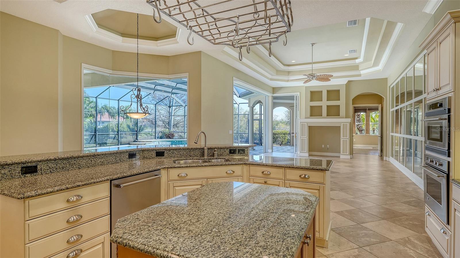 13616 LEGENDS WALK TER, LAKEWOOD RANCH, FL, 34202