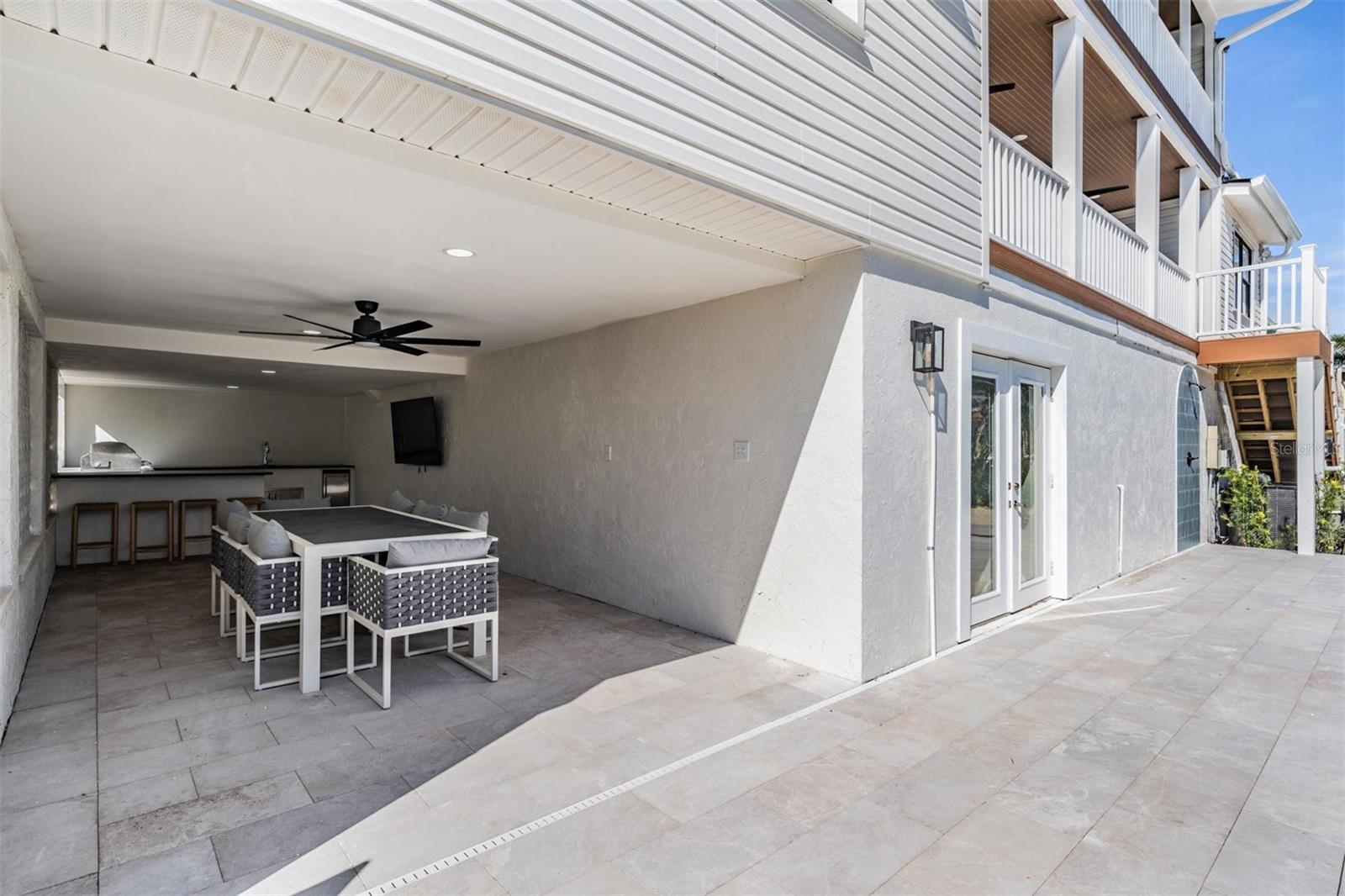 519 LOQUAT DR, ANNA MARIA, FL, 34216