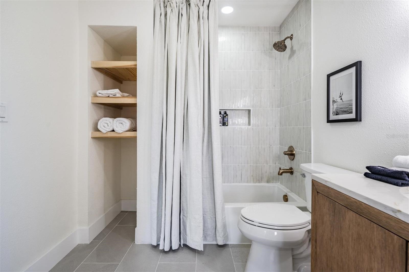 519 LOQUAT DR, ANNA MARIA, FL, 34216