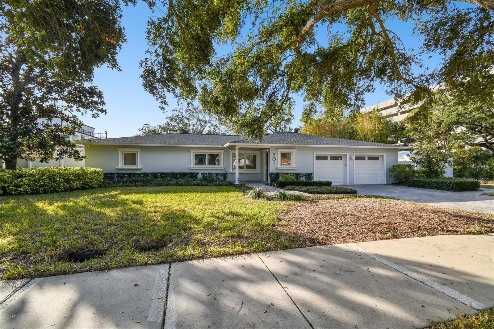 201 S SHORE CREST DR, TAMPA, FL, 33609