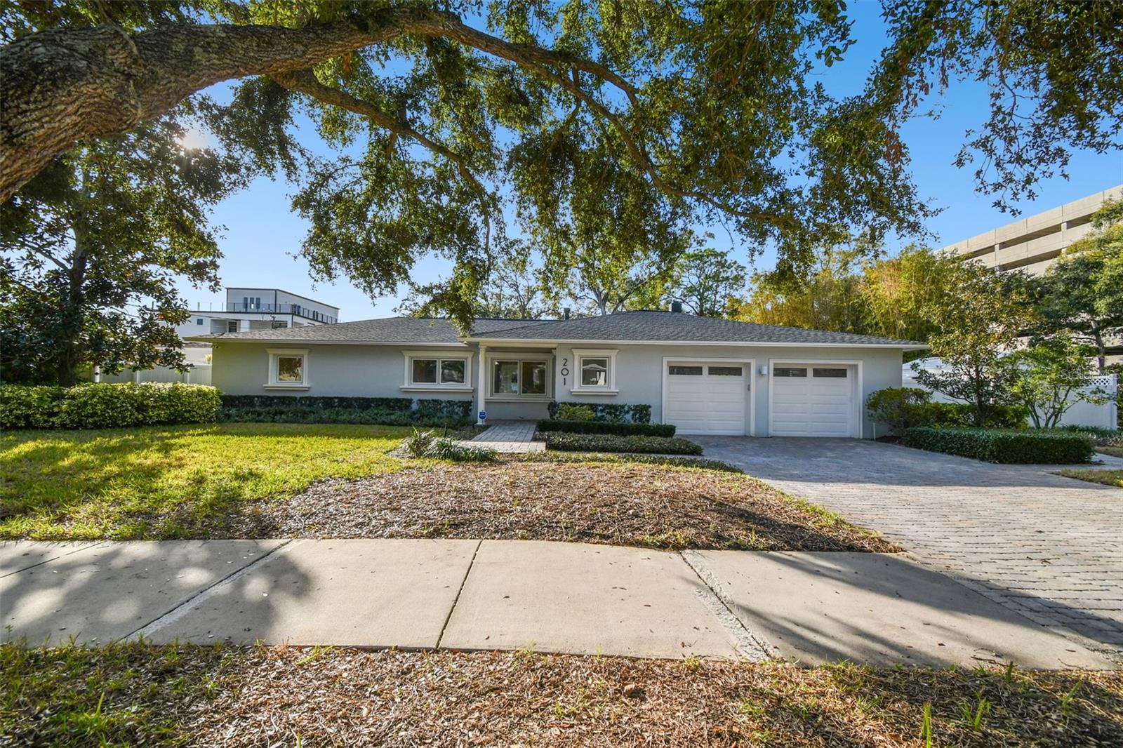 201 S SHORE CREST DR, TAMPA, FL, 33609