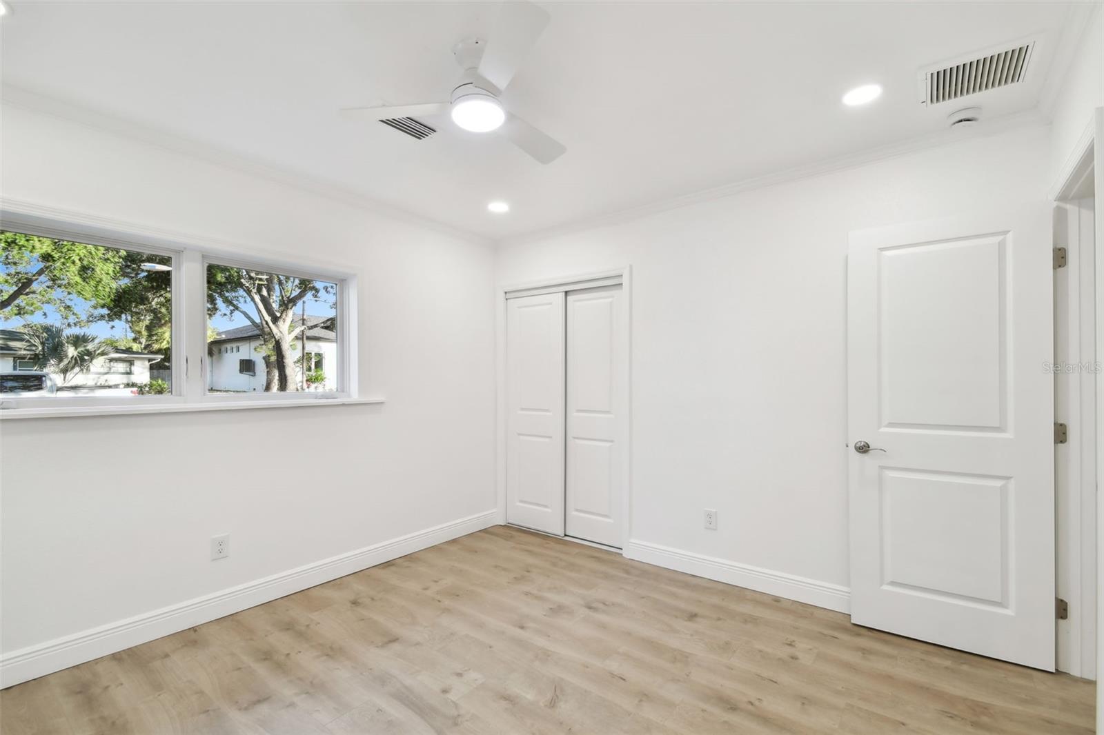 201 S SHORE CREST DR, TAMPA, FL, 33609