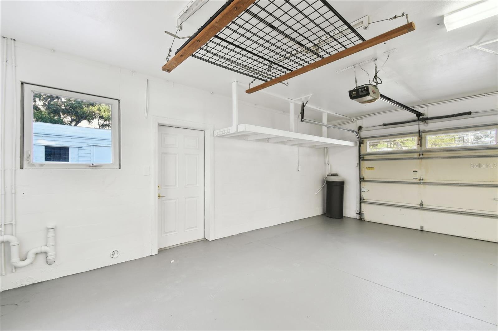 201 S SHORE CREST DR, TAMPA, FL, 33609