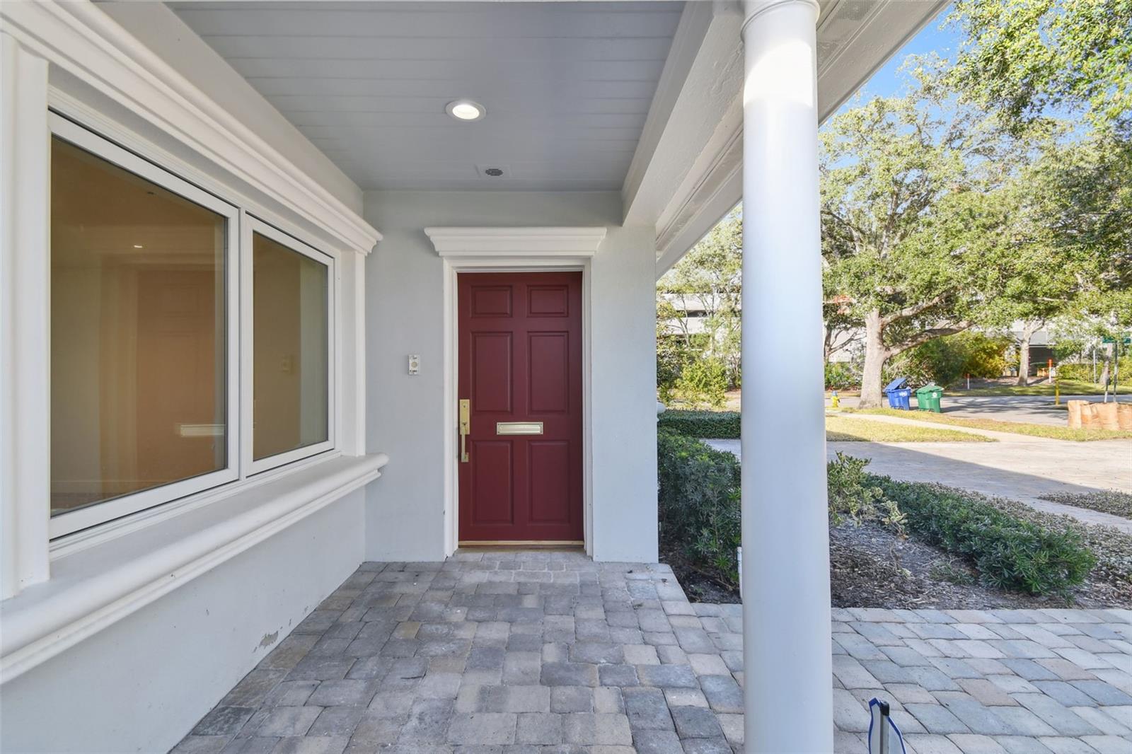 201 S SHORE CREST DR, TAMPA, FL, 33609