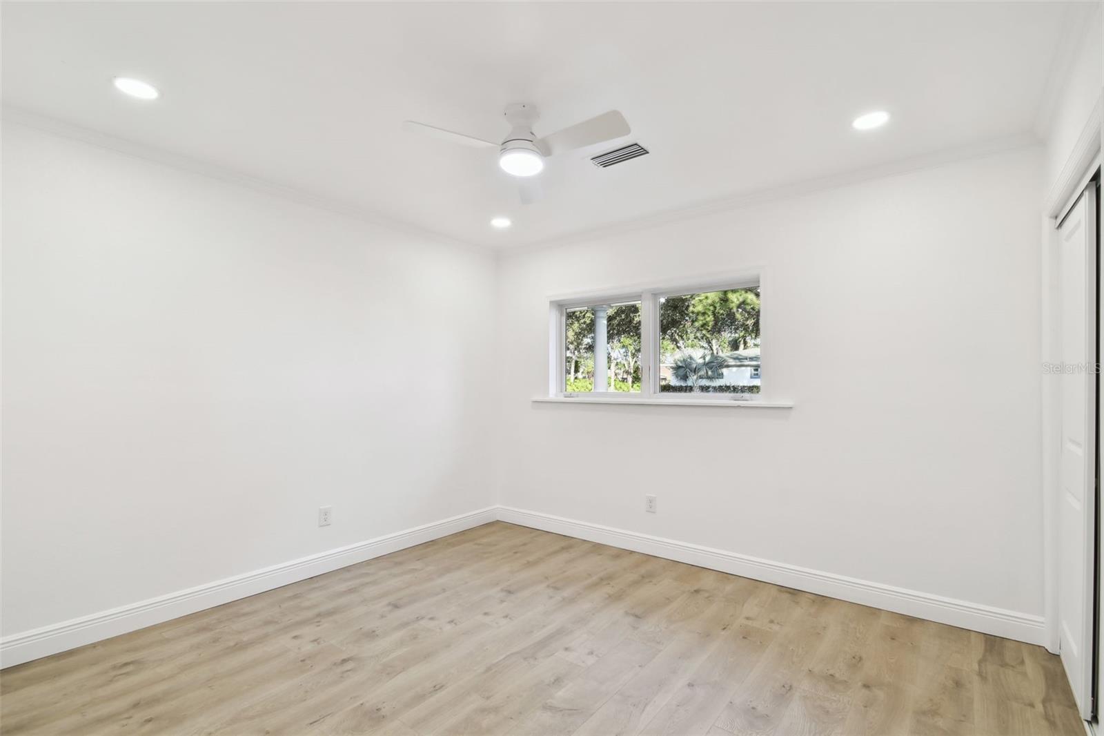 201 S SHORE CREST DR, TAMPA, FL, 33609