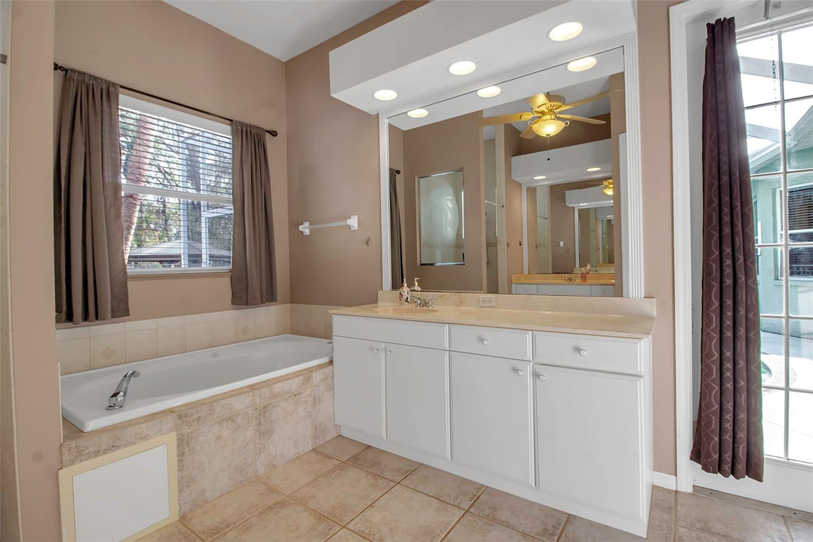 14802 7TH AVE E, BRADENTON, FL, 34212