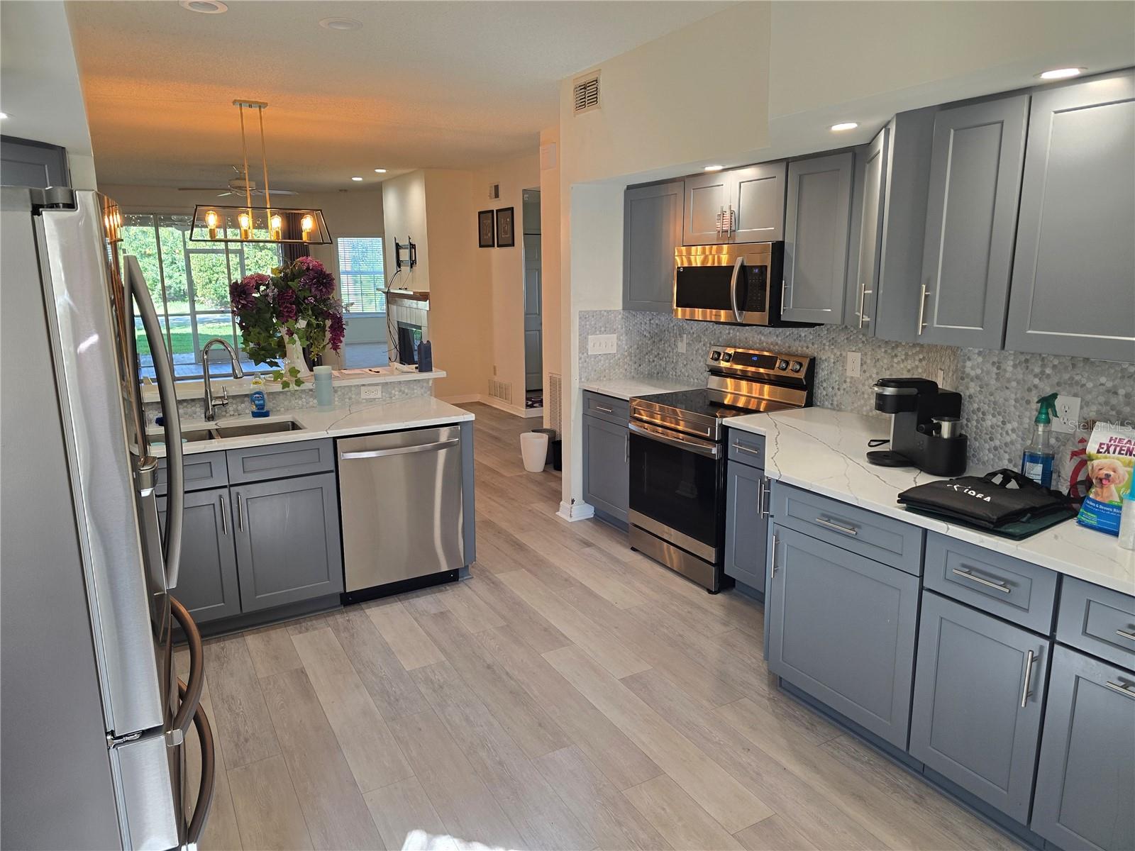 1294 CLAYS TRL #1294, OLDSMAR, FL, 34677