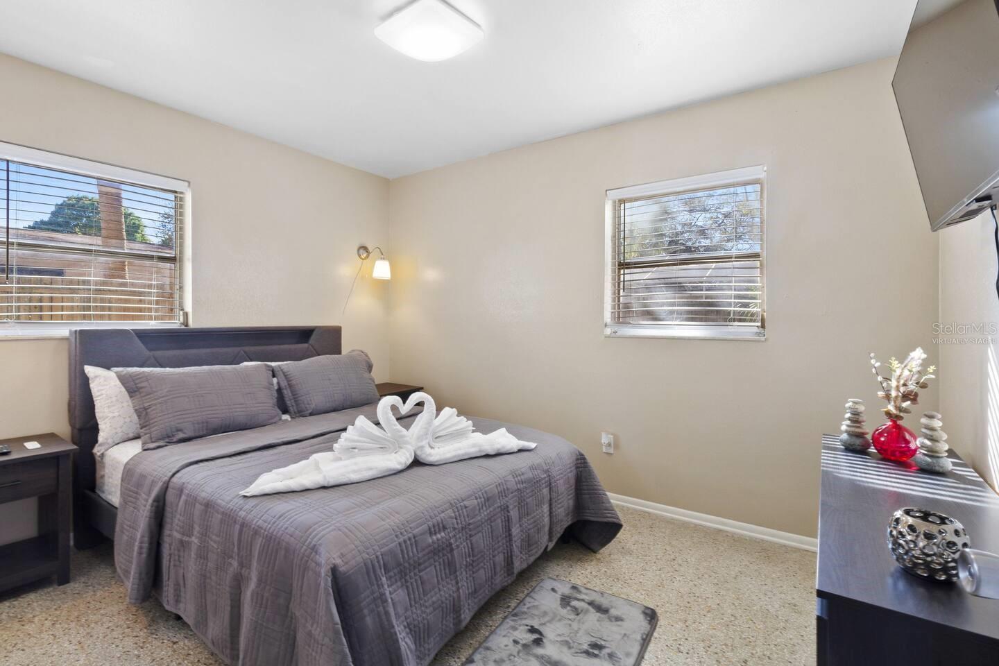 6811 S HESPERIDES ST, TAMPA, FL, 33616