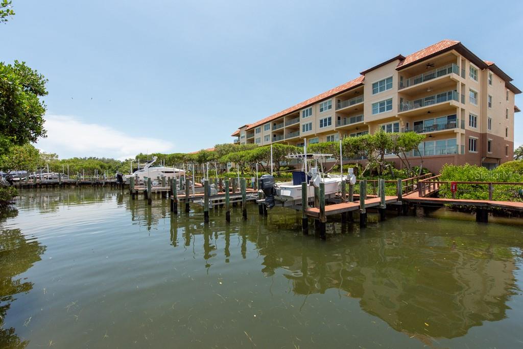 1695 PINELLAS BAYWAY S #E4, TIERRA VERDE, FL, 33715