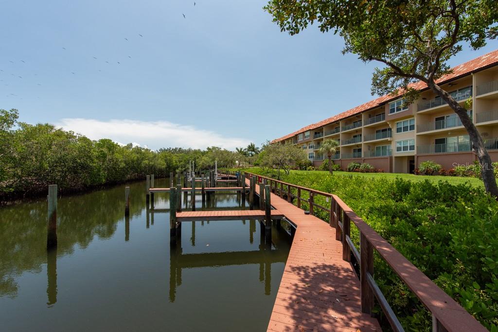 1695 PINELLAS BAYWAY S #E4, TIERRA VERDE, FL, 33715