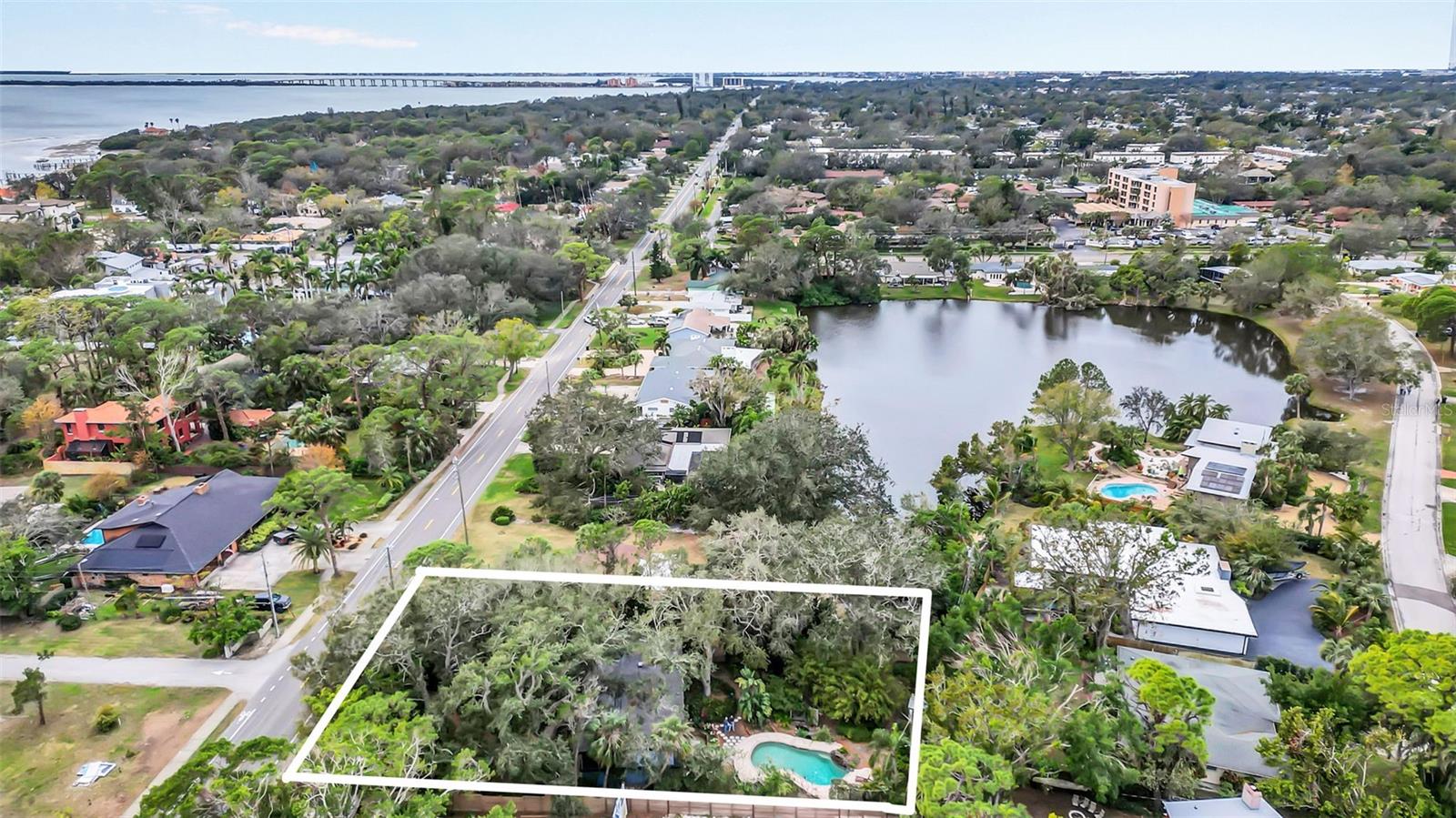 751 PINELLAS POINT DR S, ST PETERSBURG, FL, 33705