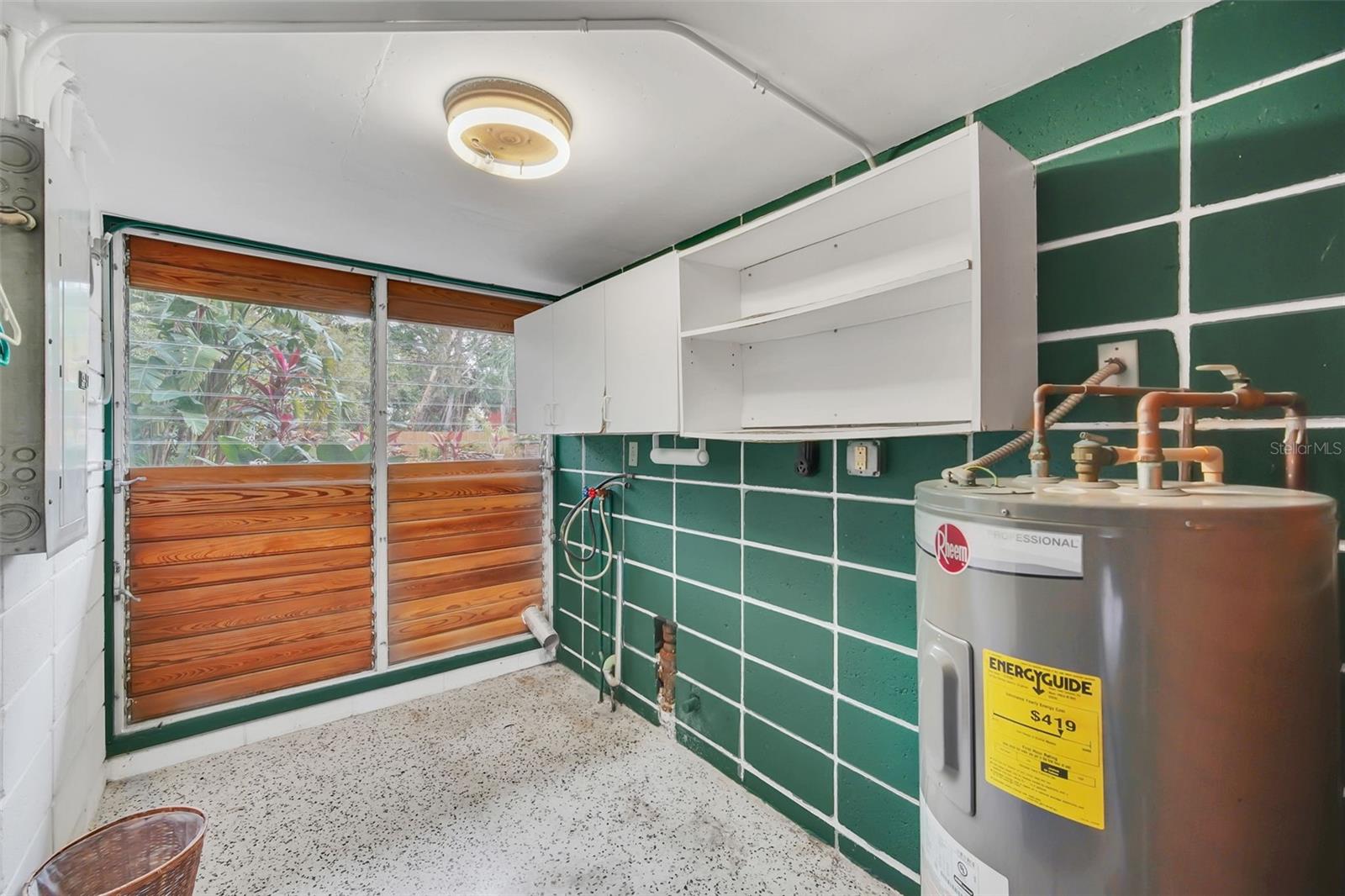 751 PINELLAS POINT DR S, ST PETERSBURG, FL, 33705