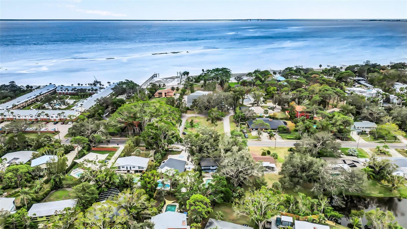 751 PINELLAS POINT DR S, ST PETERSBURG, FL, 33705