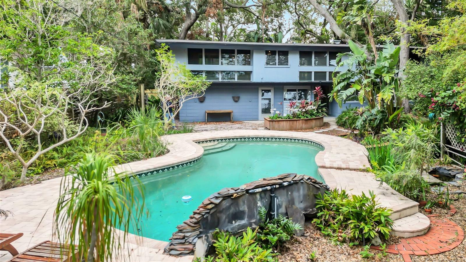 751 PINELLAS POINT DR S, ST PETERSBURG, FL, 33705