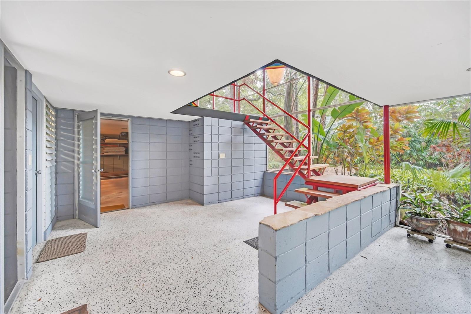 751 PINELLAS POINT DR S, ST PETERSBURG, FL, 33705