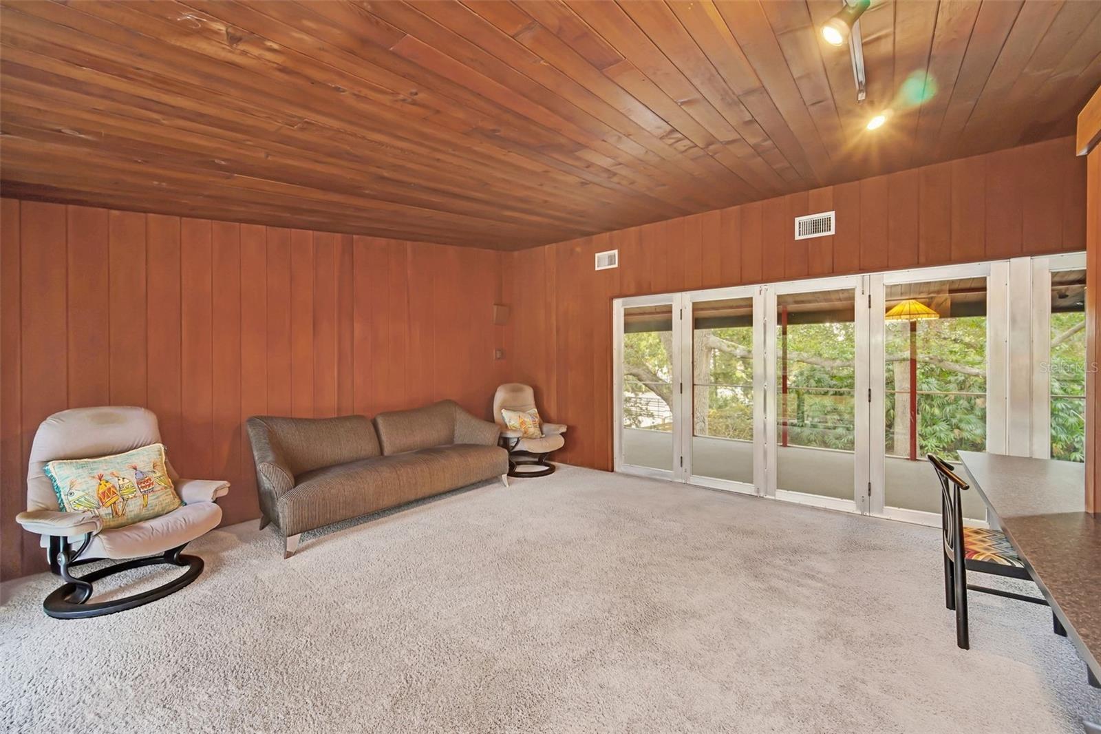 751 PINELLAS POINT DR S, ST PETERSBURG, FL, 33705