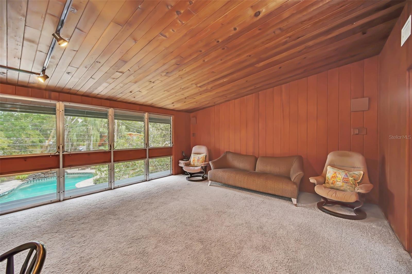 751 PINELLAS POINT DR S, ST PETERSBURG, FL, 33705