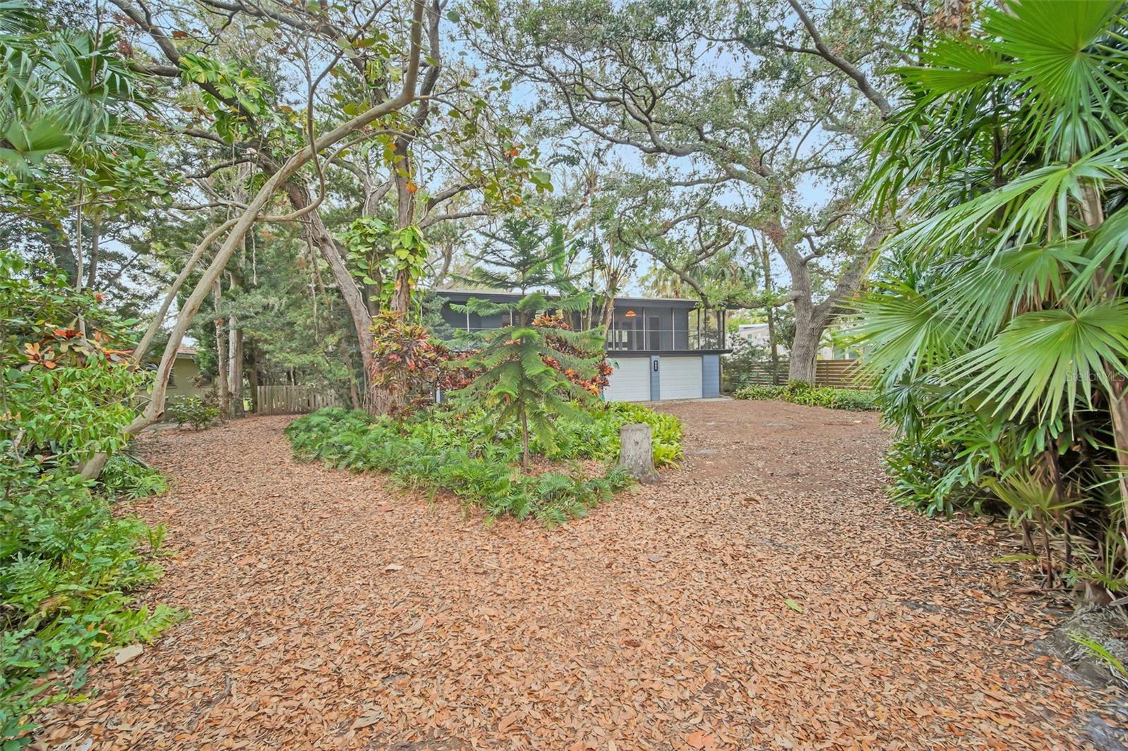 751 PINELLAS POINT DR S, ST PETERSBURG, FL, 33705