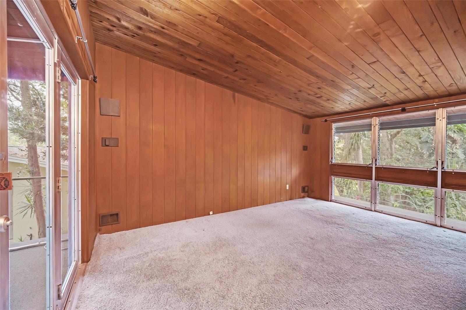 751 PINELLAS POINT DR S, ST PETERSBURG, FL, 33705