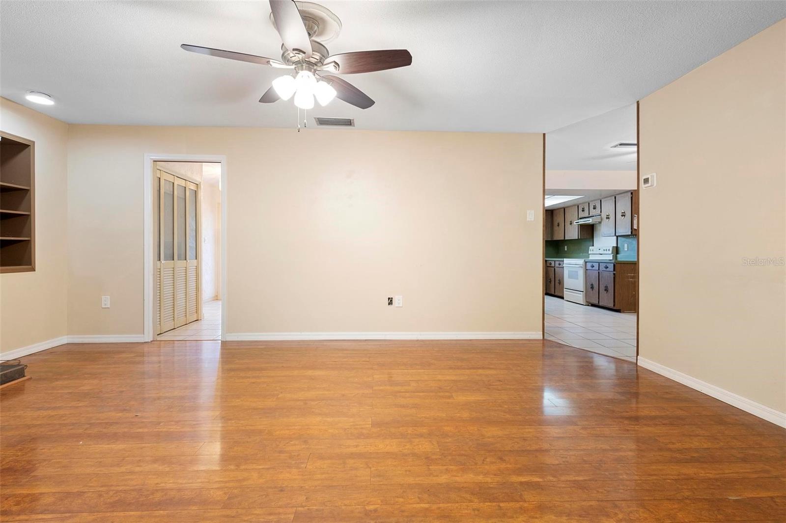 847 LAKE CHARM DR, OVIEDO, FL, 32765