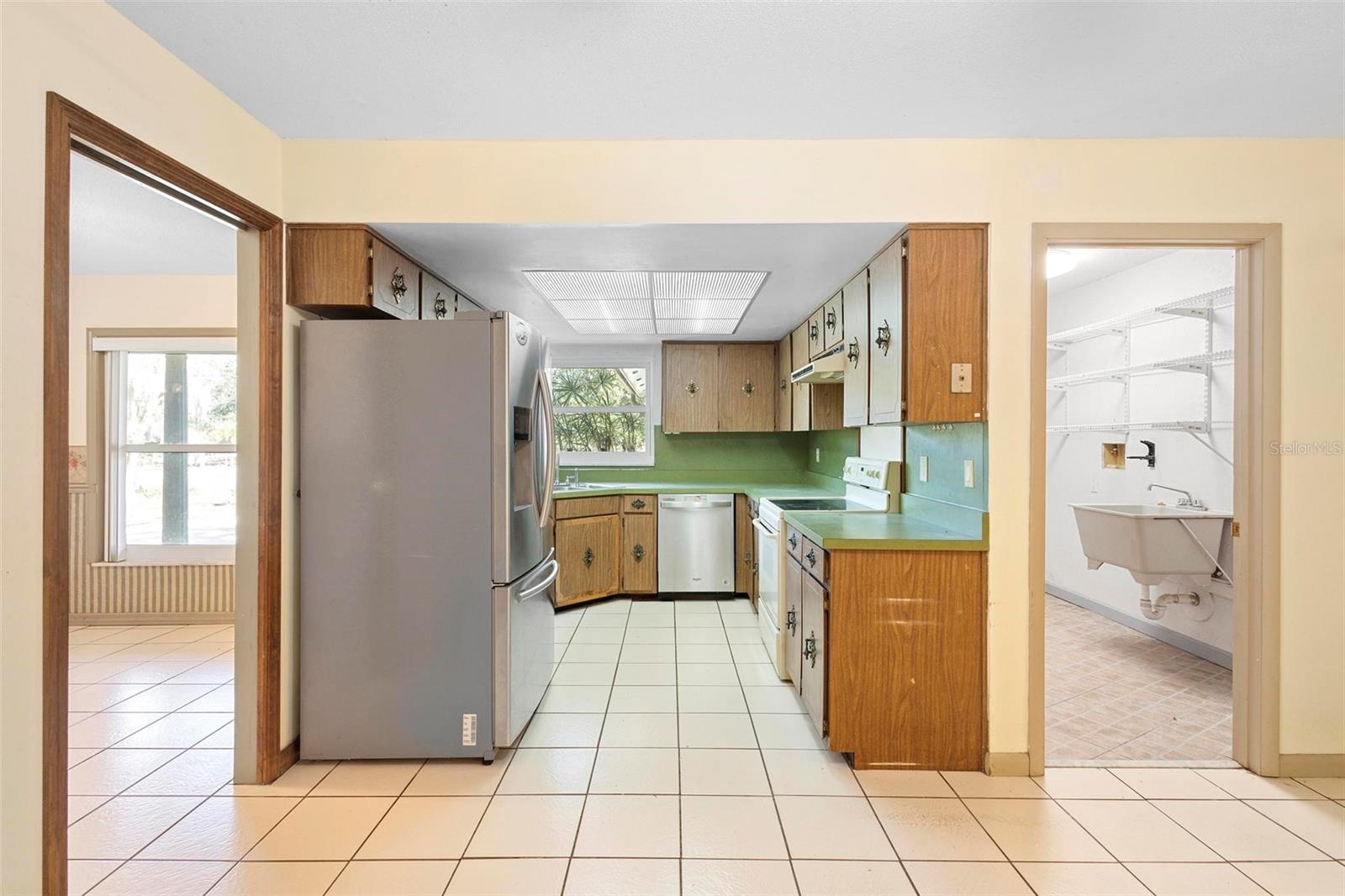 847 LAKE CHARM DR, OVIEDO, FL, 32765