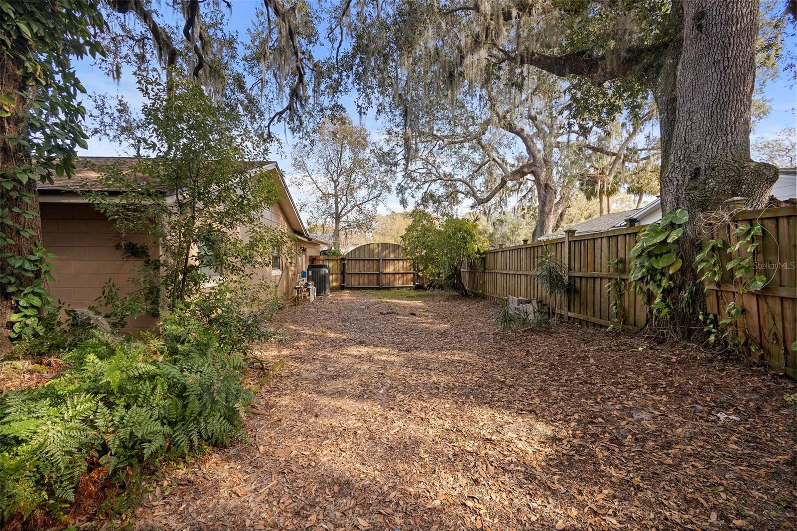 847 LAKE CHARM DR, OVIEDO, FL, 32765