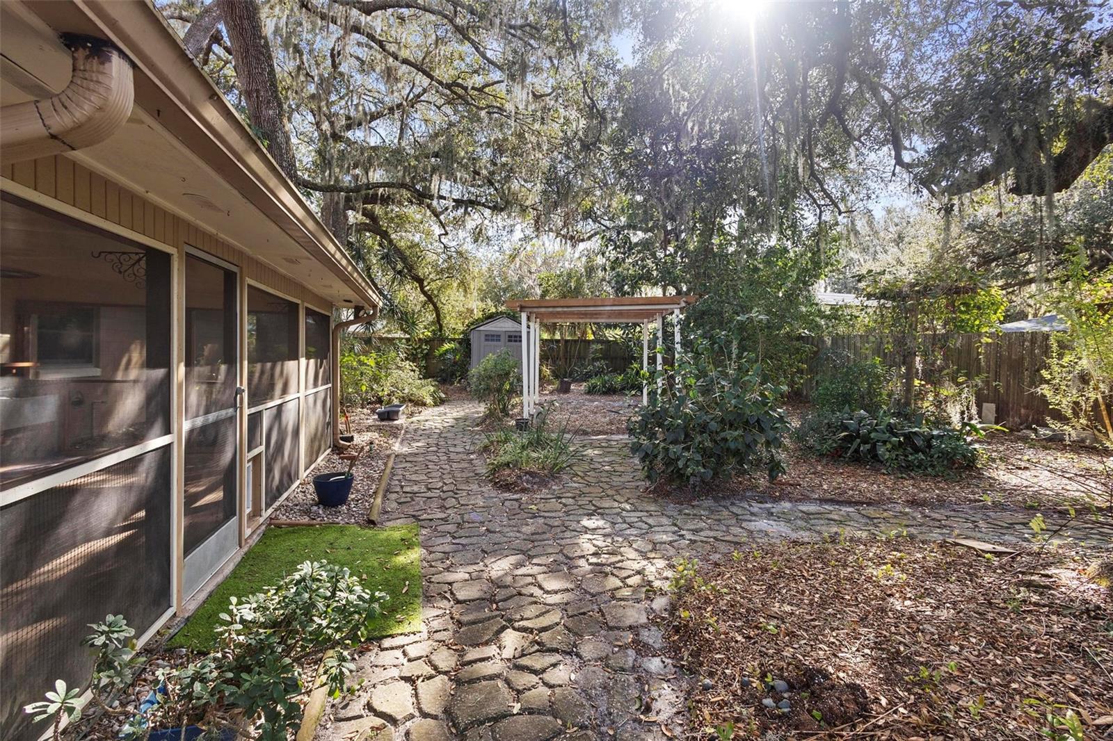 847 LAKE CHARM DR, OVIEDO, FL, 32765