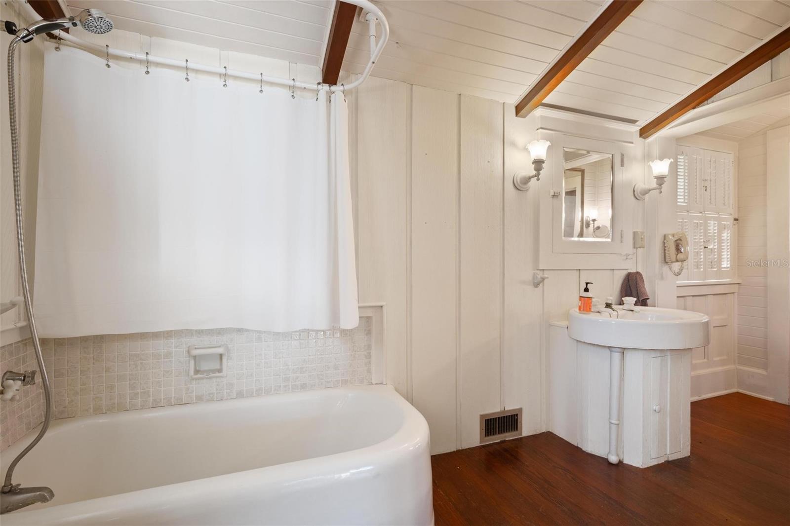 106 BANANA ST, TARPON SPRINGS, FL, 34689