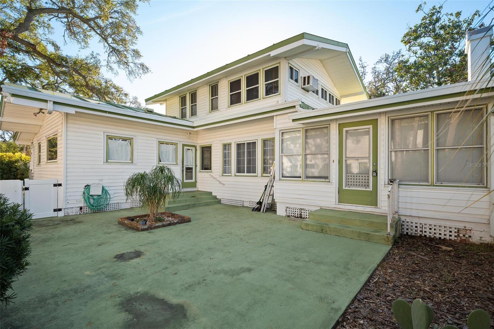 106 BANANA ST, TARPON SPRINGS, FL, 34689