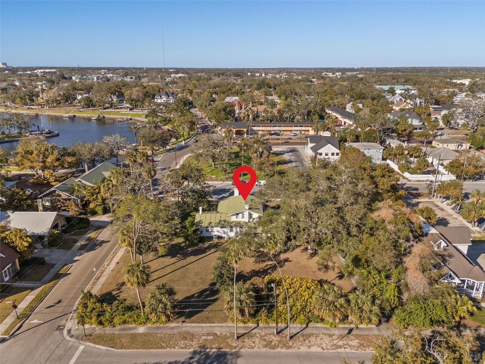 106 BANANA ST, TARPON SPRINGS, FL, 34689