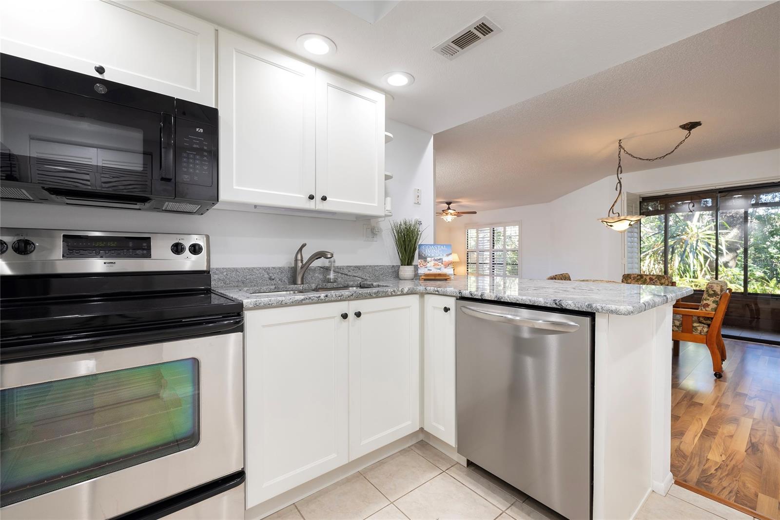 2307 LENNOX RD E #2307, PALM HARBOR, FL, 34683