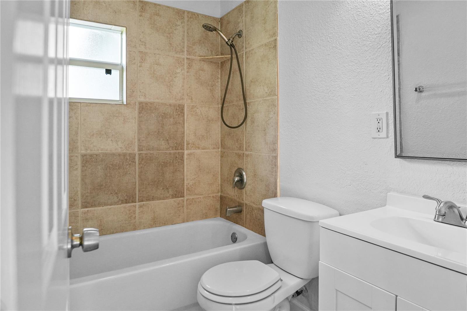 1226 CORAL RIDGE DR, PUNTA GORDA, FL, 33950