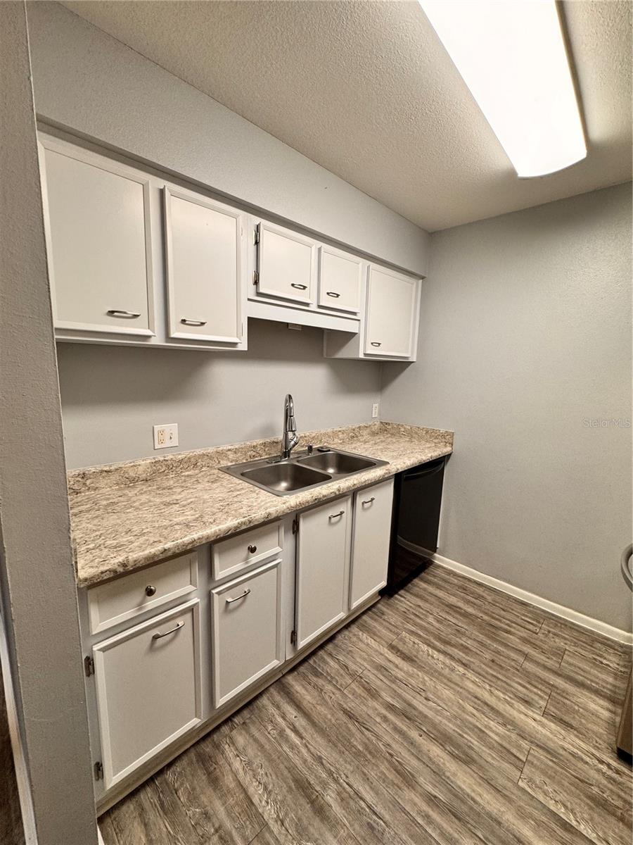 3455 COUNTRYSIDE BLVD #12, CLEARWATER, FL, 33761