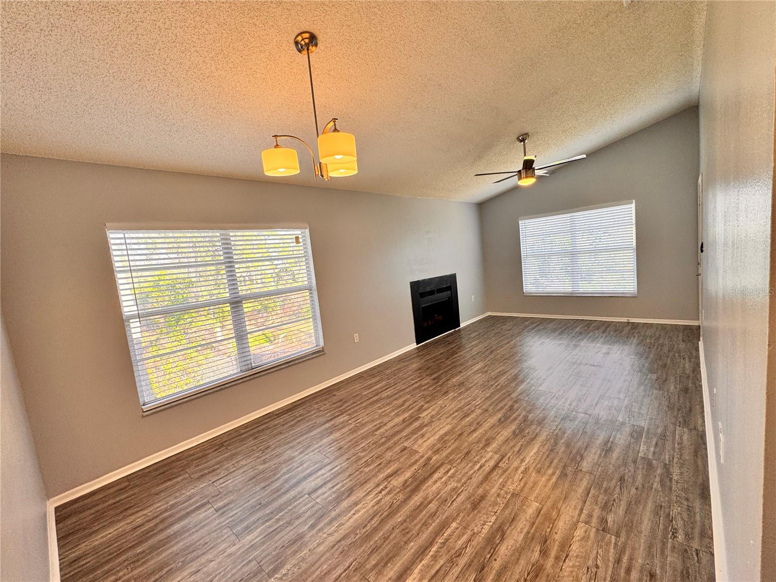 3455 COUNTRYSIDE BLVD #12, CLEARWATER, FL, 33761