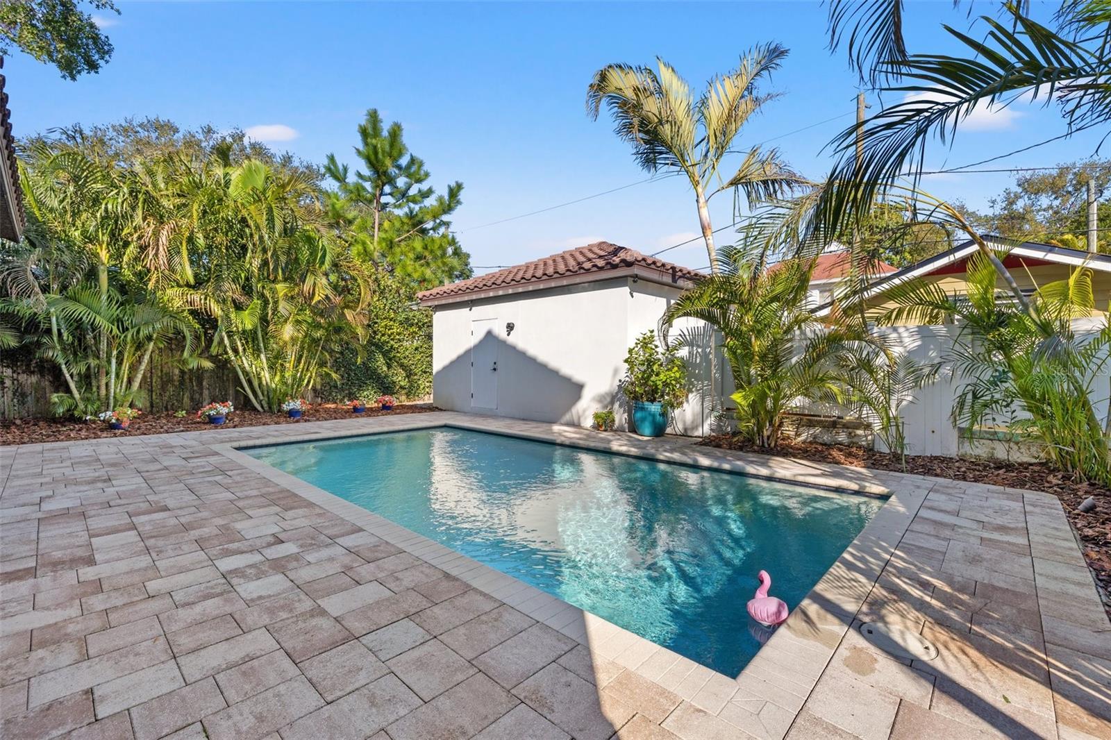 811 19TH AVE N, ST PETERSBURG, FL, 33704