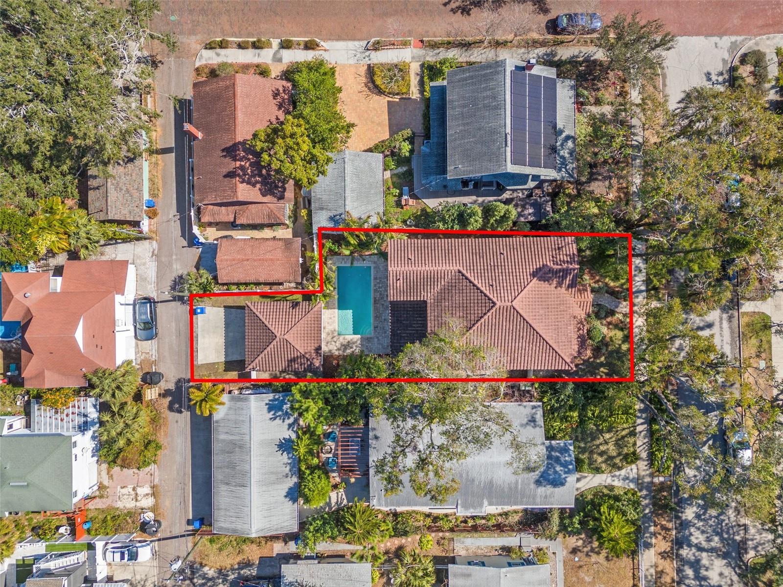 811 19TH AVE N, ST PETERSBURG, FL, 33704