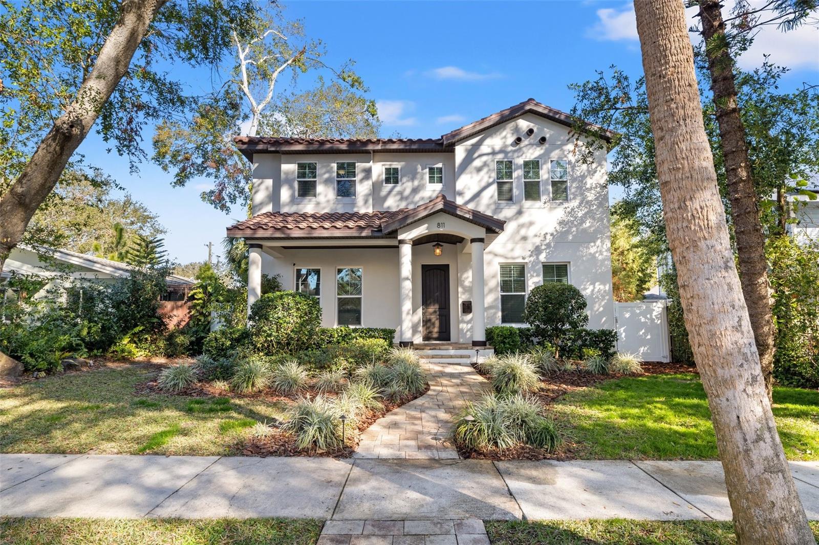 811 19TH AVE N, ST PETERSBURG, FL, 33704