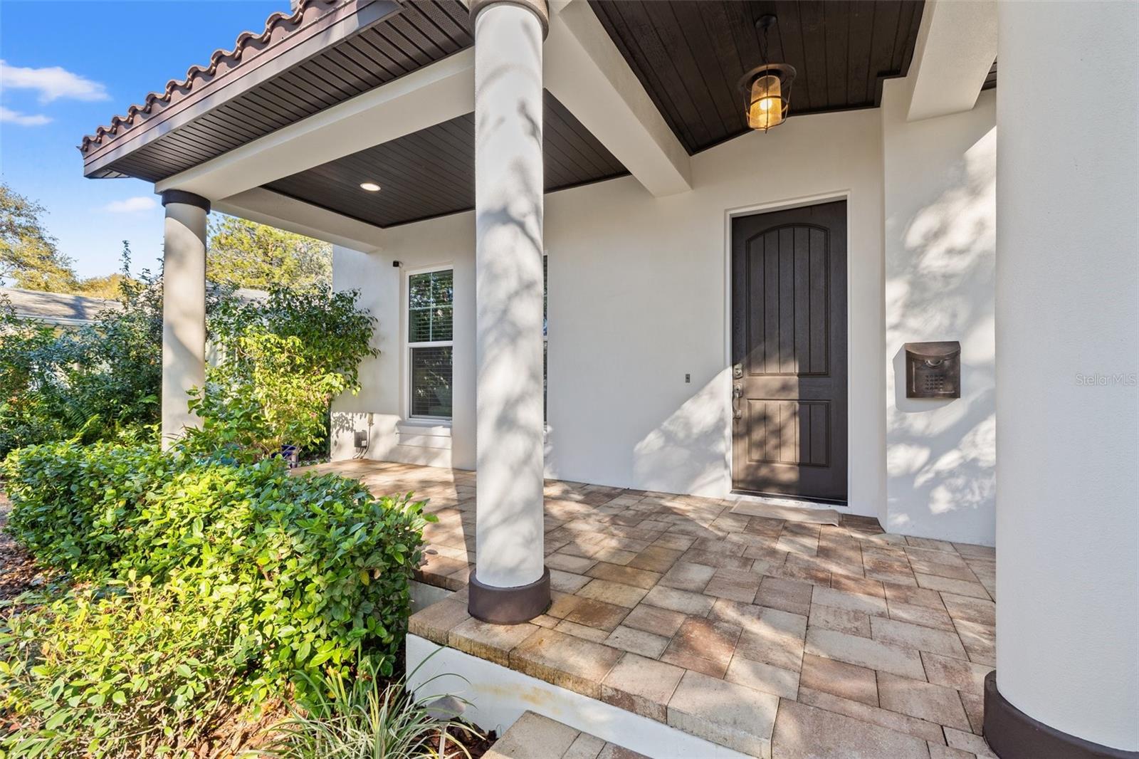811 19TH AVE N, ST PETERSBURG, FL, 33704