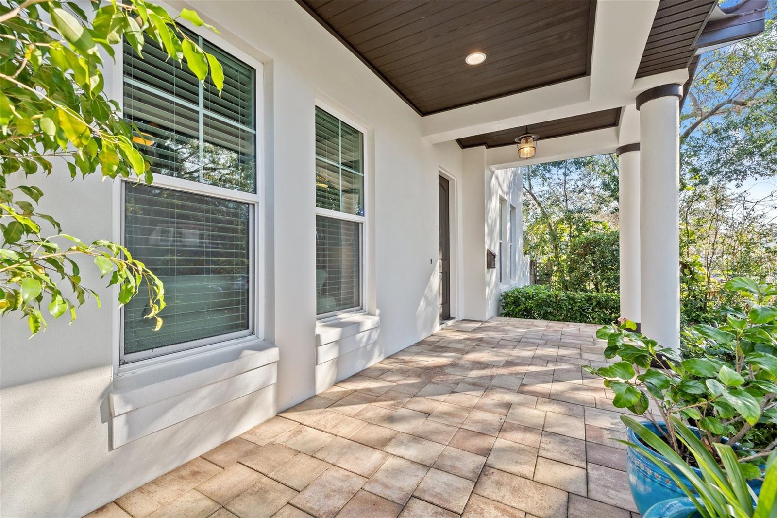 811 19TH AVE N, ST PETERSBURG, FL, 33704
