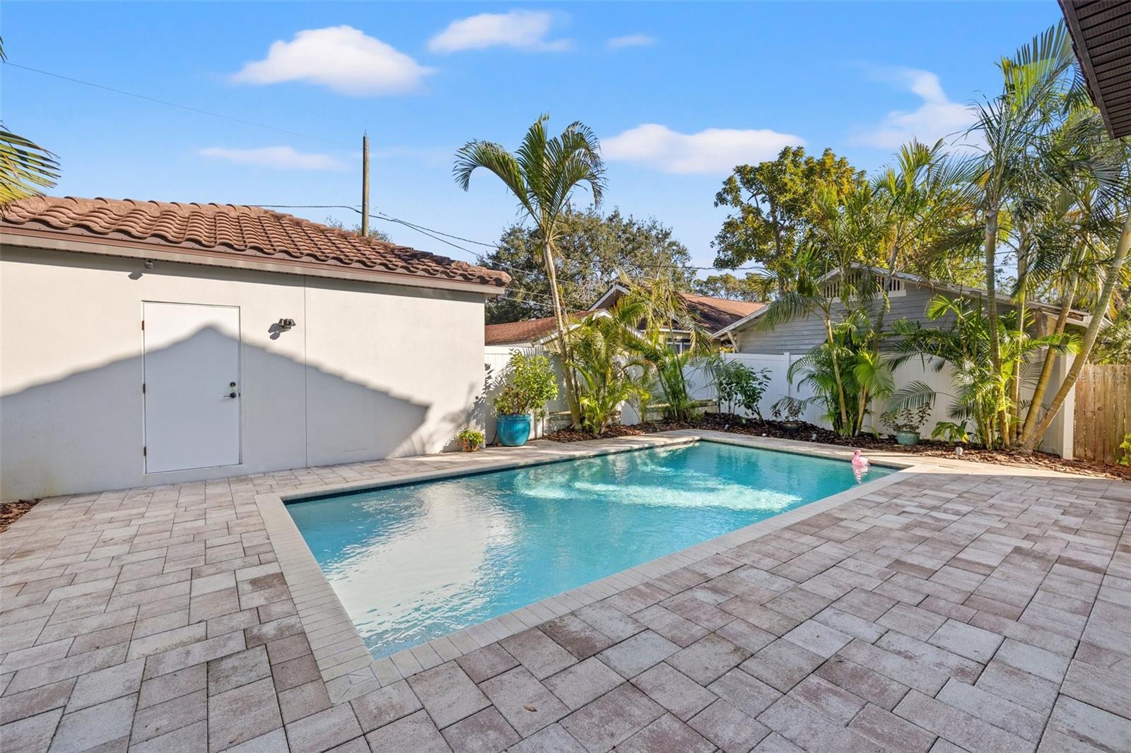 811 19TH AVE N, ST PETERSBURG, FL, 33704