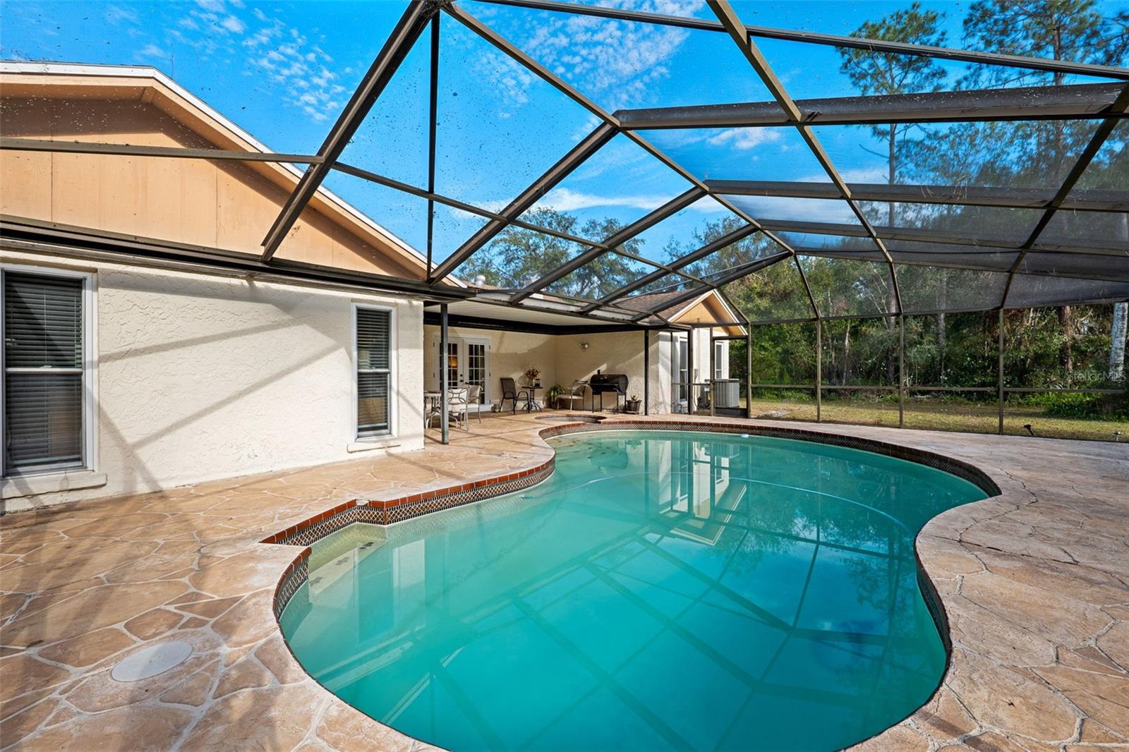 905 W RIVER DR, TEMPLE TERRACE, FL, 33617