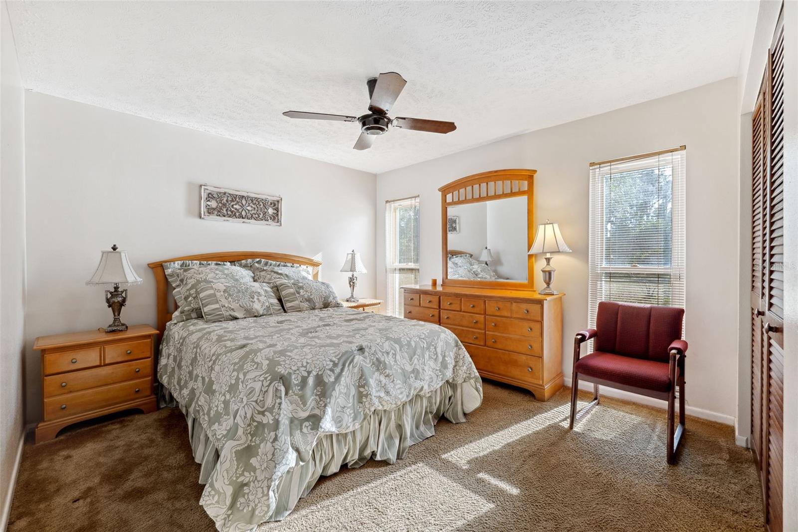 905 W RIVER DR, TEMPLE TERRACE, FL, 33617