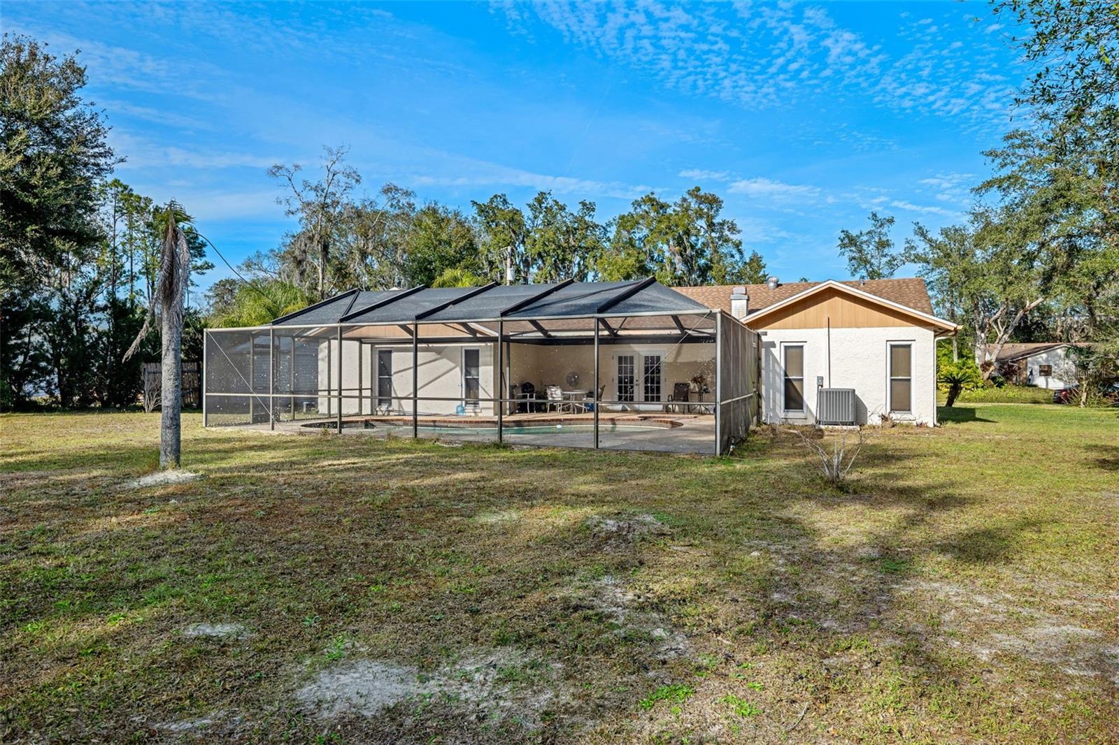 905 W RIVER DR, TEMPLE TERRACE, FL, 33617