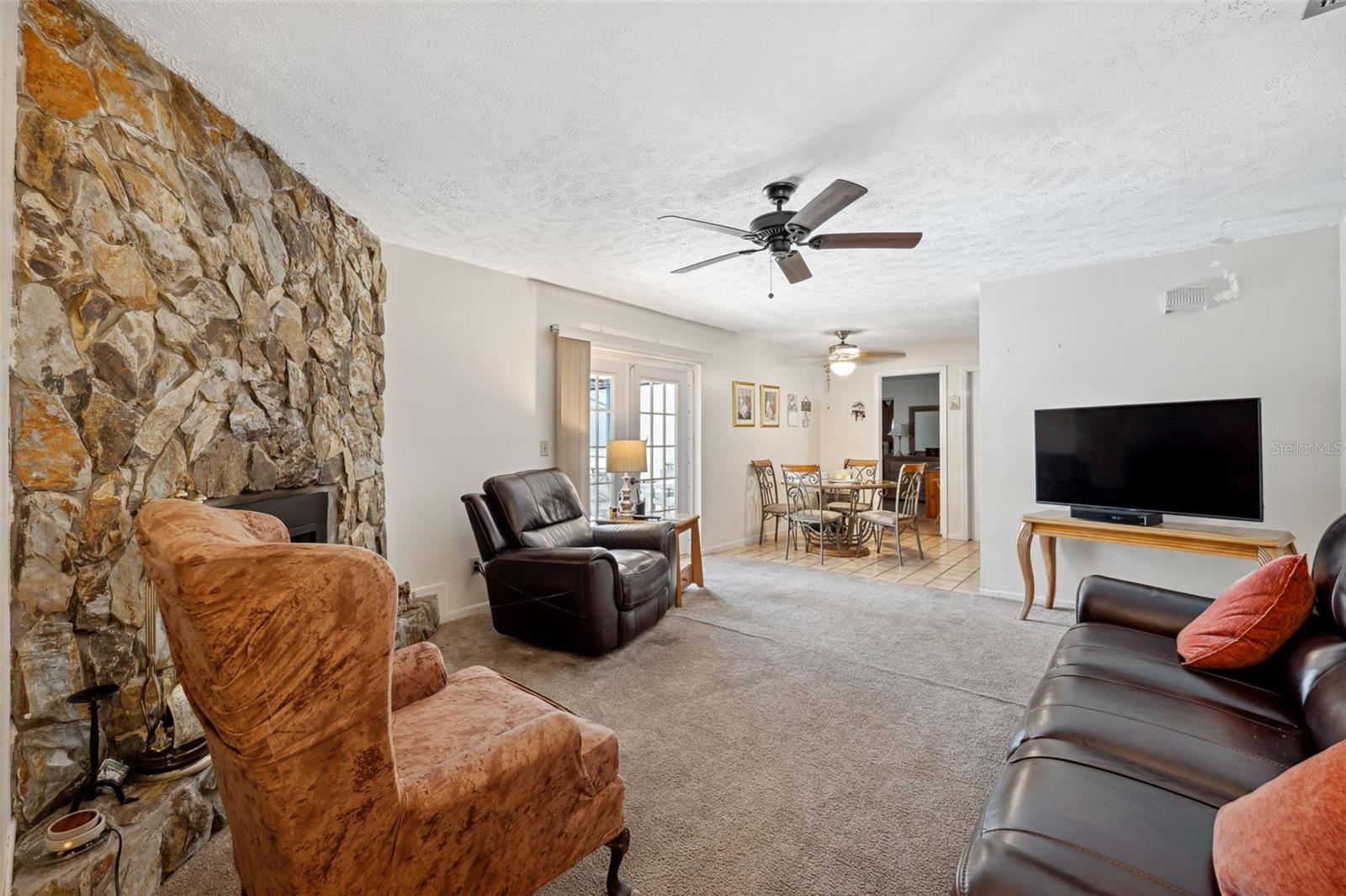 905 W RIVER DR, TEMPLE TERRACE, FL, 33617