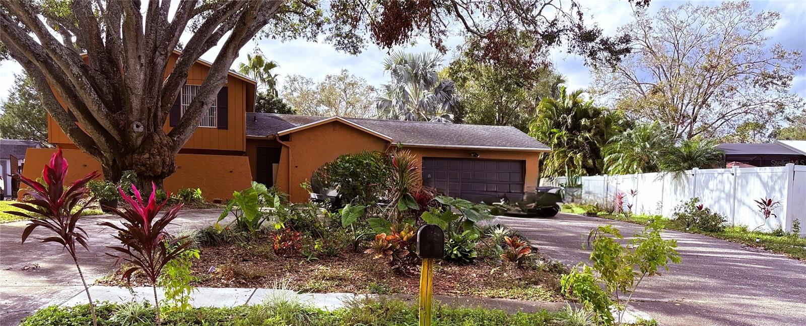 13824 CHERRY BROOK LN, TAMPA, FL, 33618