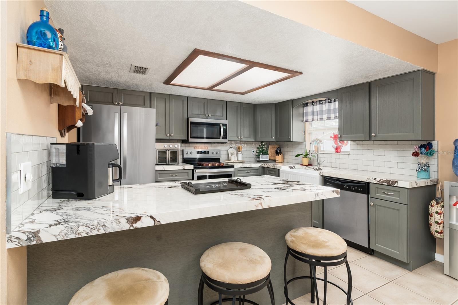 2720 QUEEN PALM DR, EDGEWATER, FL, 32141