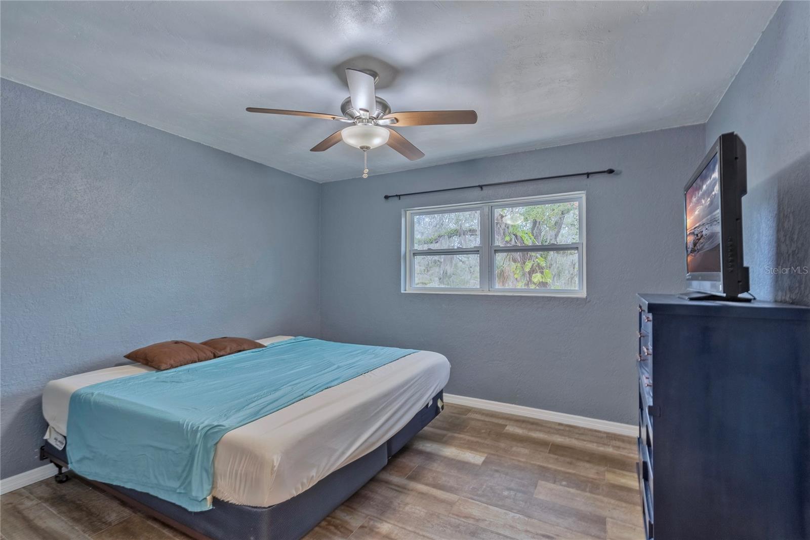 11927 RIVERHILLS DR, TEMPLE TERRACE, FL, 33617