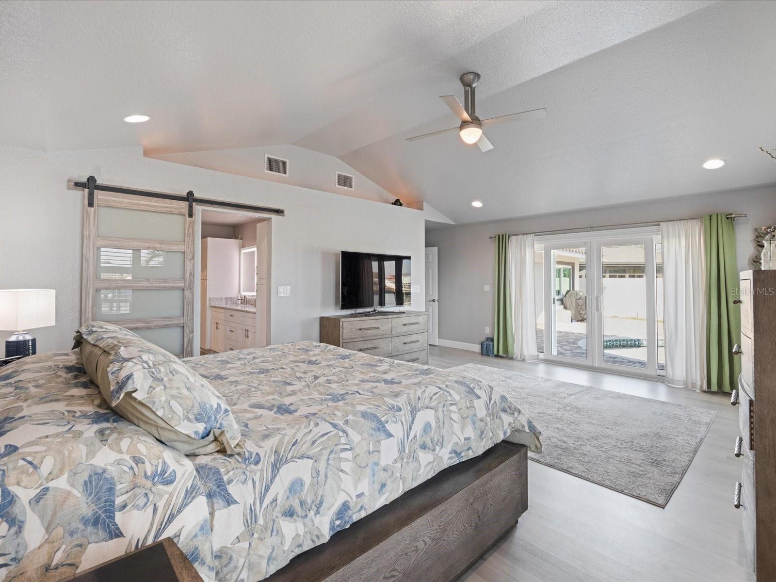 725 CAPRI BLVD, TREASURE ISLAND, FL, 33706