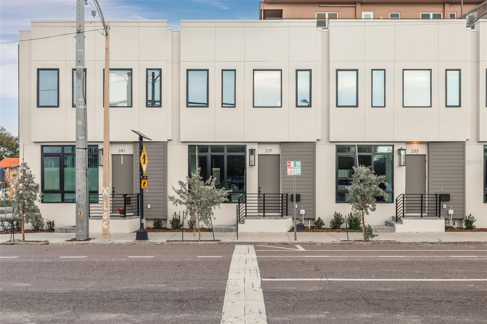 233 8TH ST N, ST PETERSBURG, FL, 33701